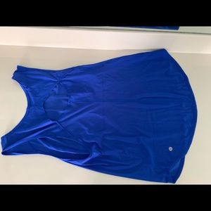 Lululemon workout top